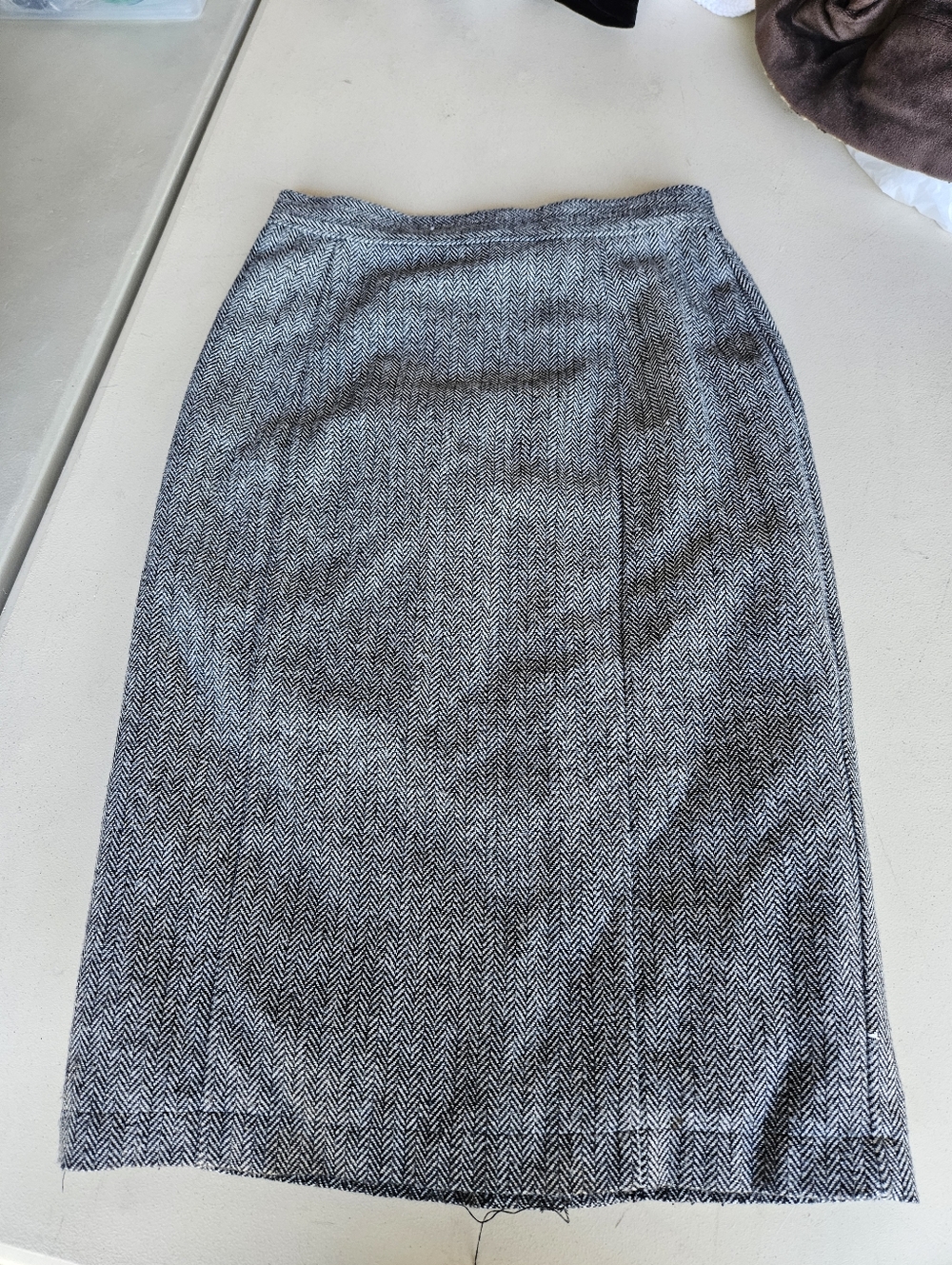 Forever 21 Gray Herringbone Pencil Skirt